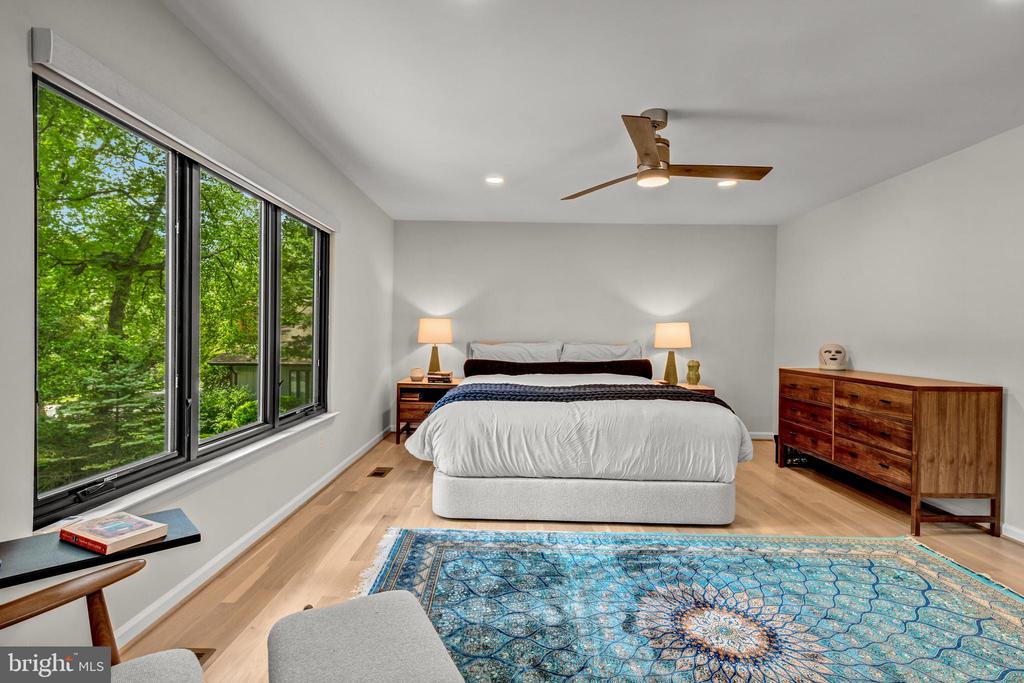 6706 PINE CREEK COURT