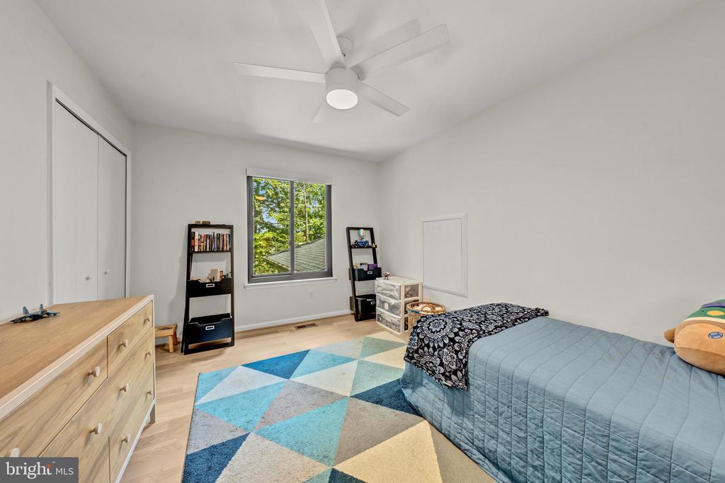 6706 PINE CREEK COURT