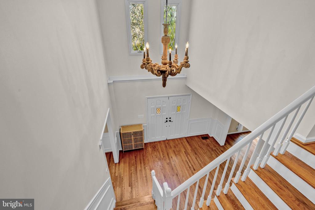 1077 SPRING HILL ROAD