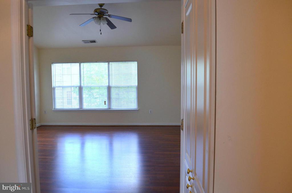 6863 DRIFTON COURT
