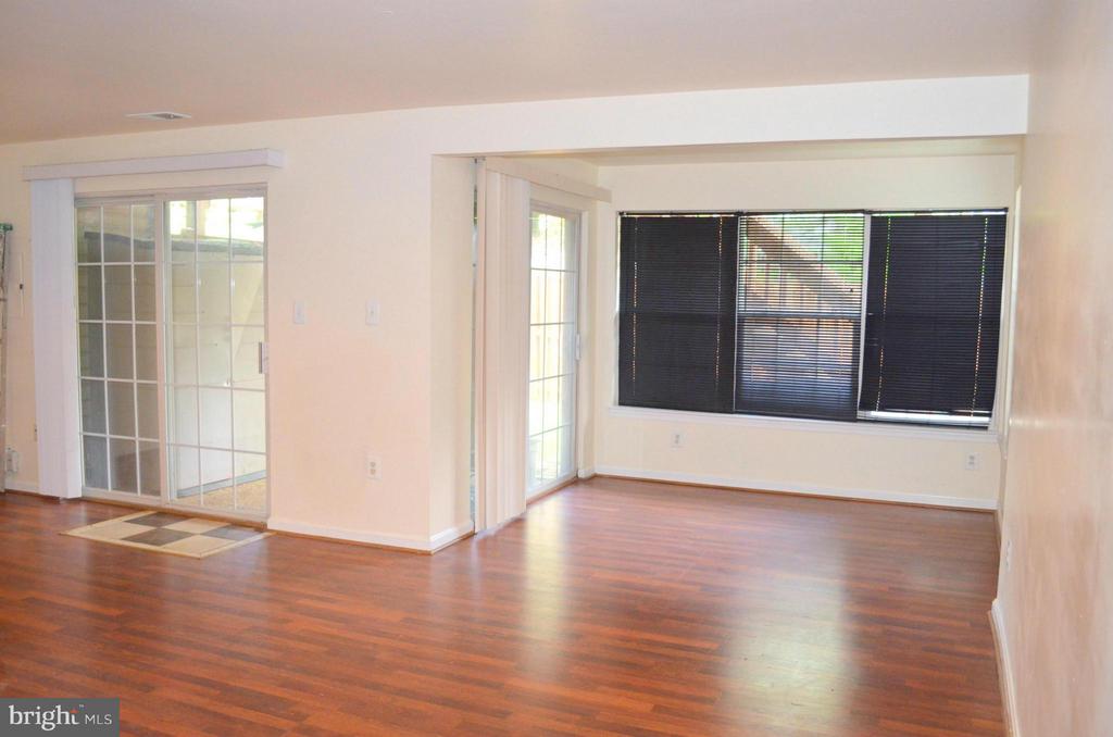 6863 DRIFTON COURT