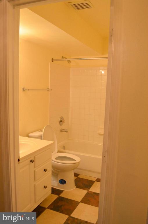 6863 DRIFTON COURT