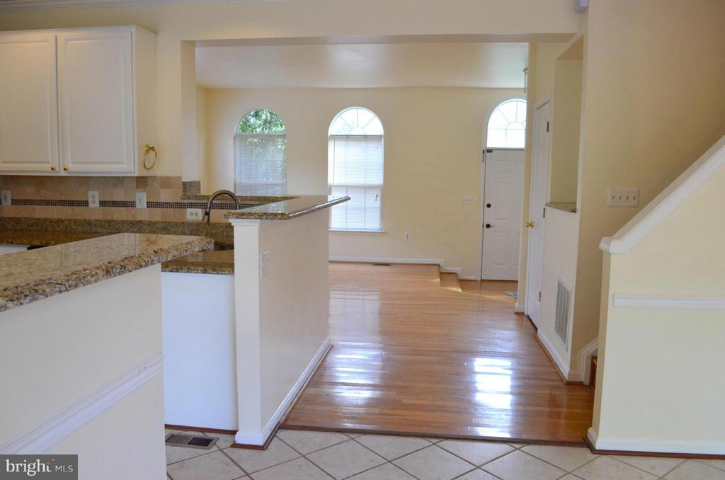 6863 DRIFTON COURT