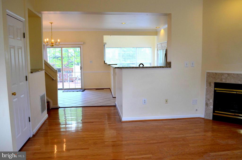6863 DRIFTON COURT
