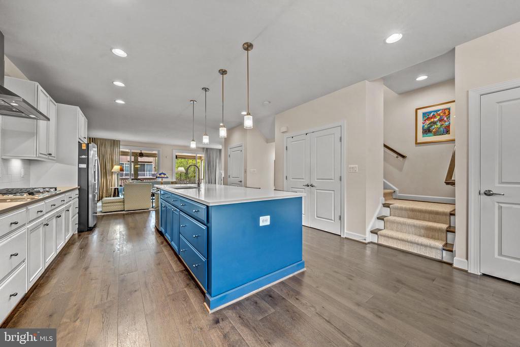 5951 CLAPTON COURT