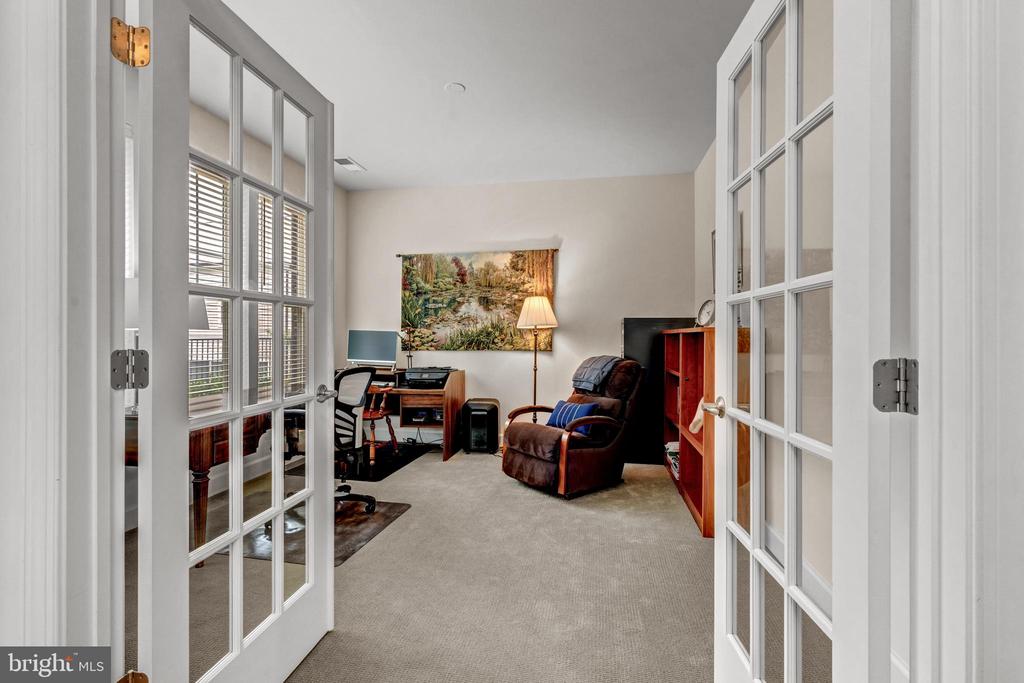 5951 CLAPTON COURT