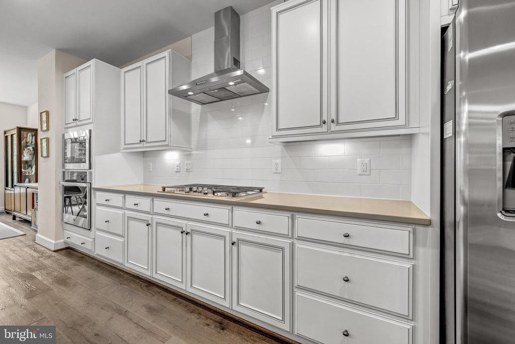 5951 CLAPTON COURT