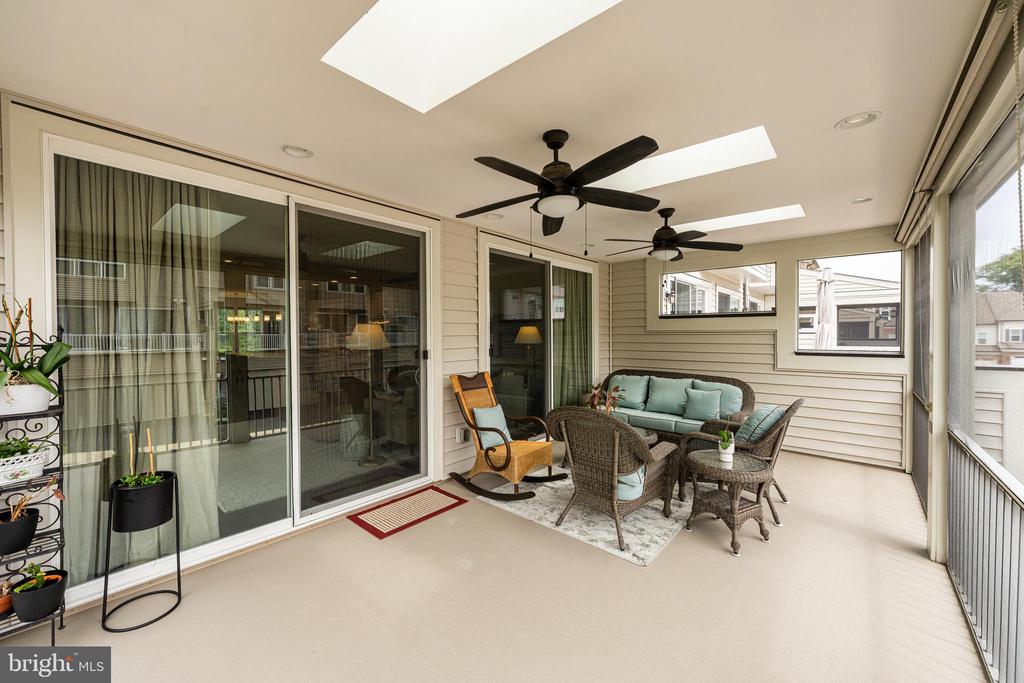 5951 CLAPTON COURT