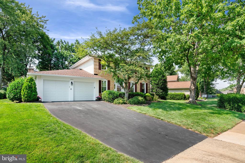 3202 ALLNESS LANE