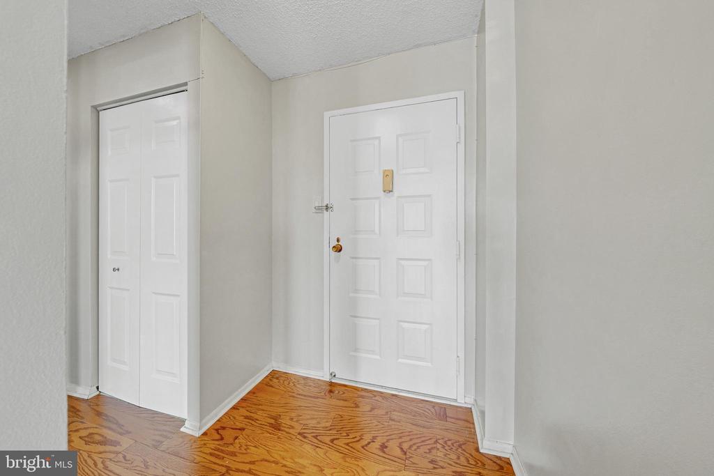 6800 FLEETWOOD ROAD Unit: 313