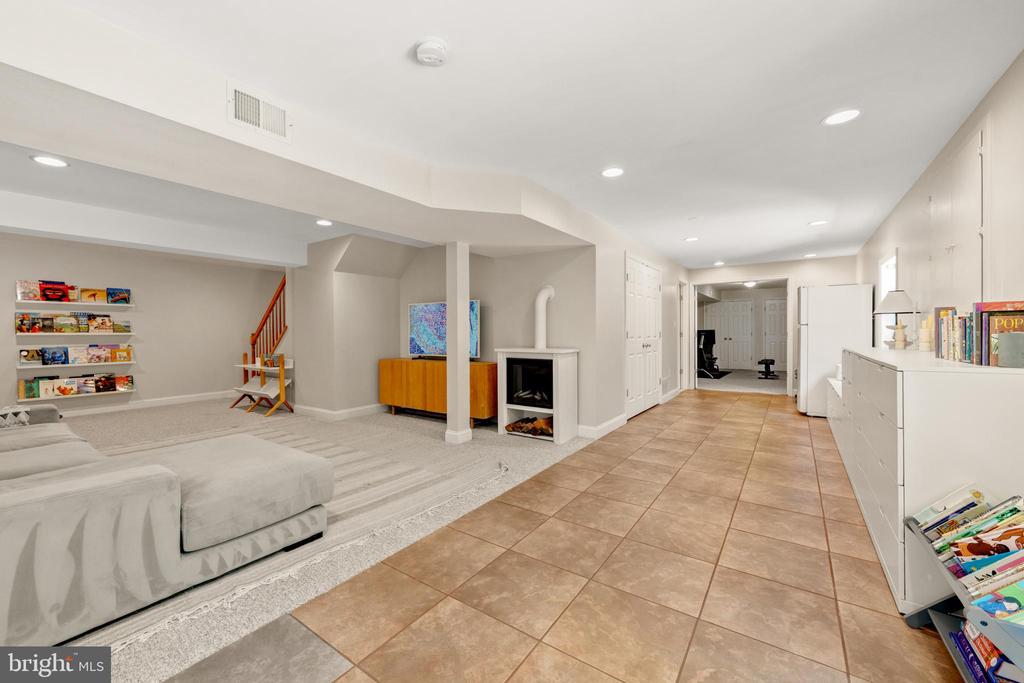 1565 OLD EATON LANE