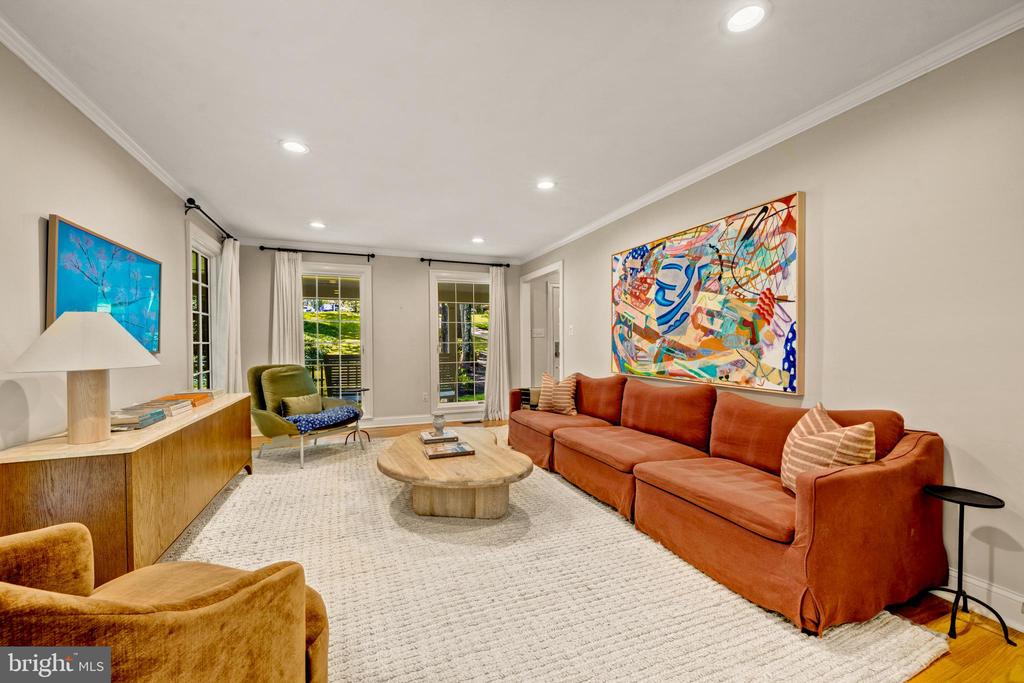 1565 OLD EATON LANE