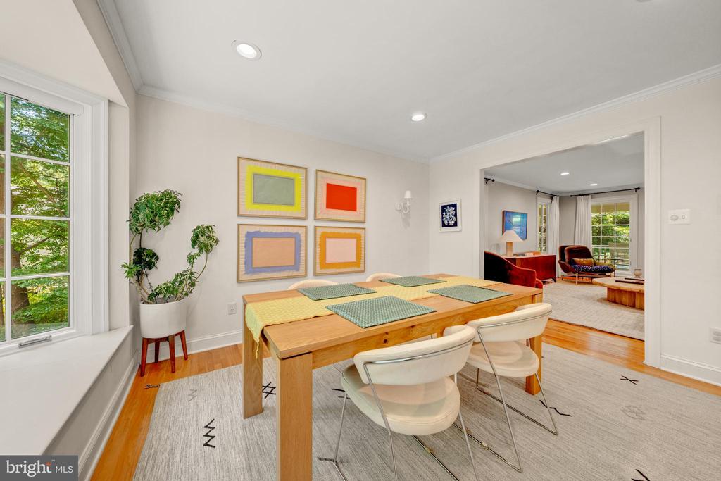 1565 OLD EATON LANE