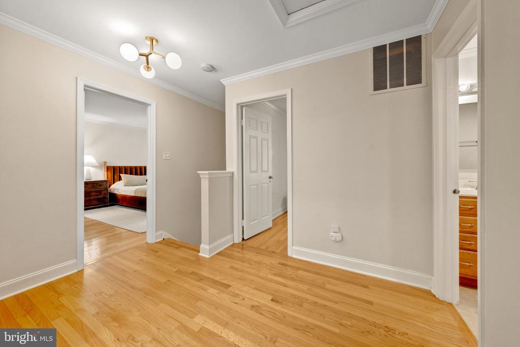 1565 OLD EATON LANE