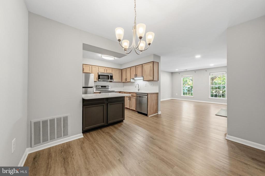 10198 ASHBROOKE COURT Unit: 125