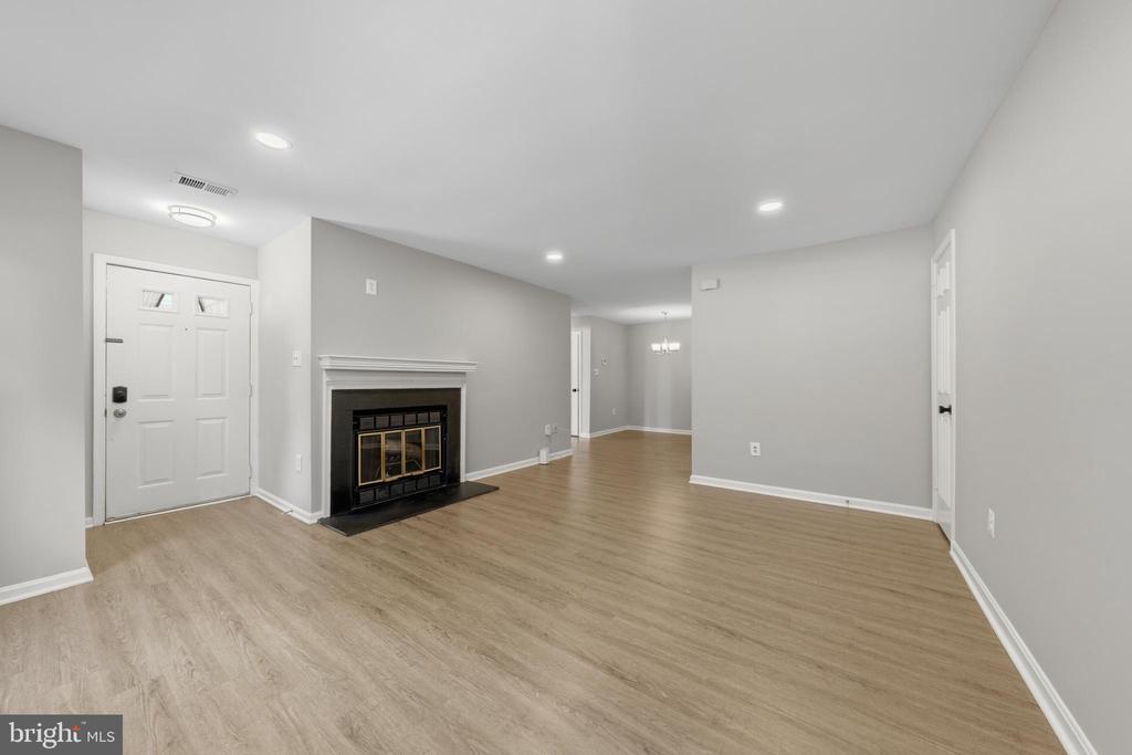 10198 ASHBROOKE COURT Unit: 125