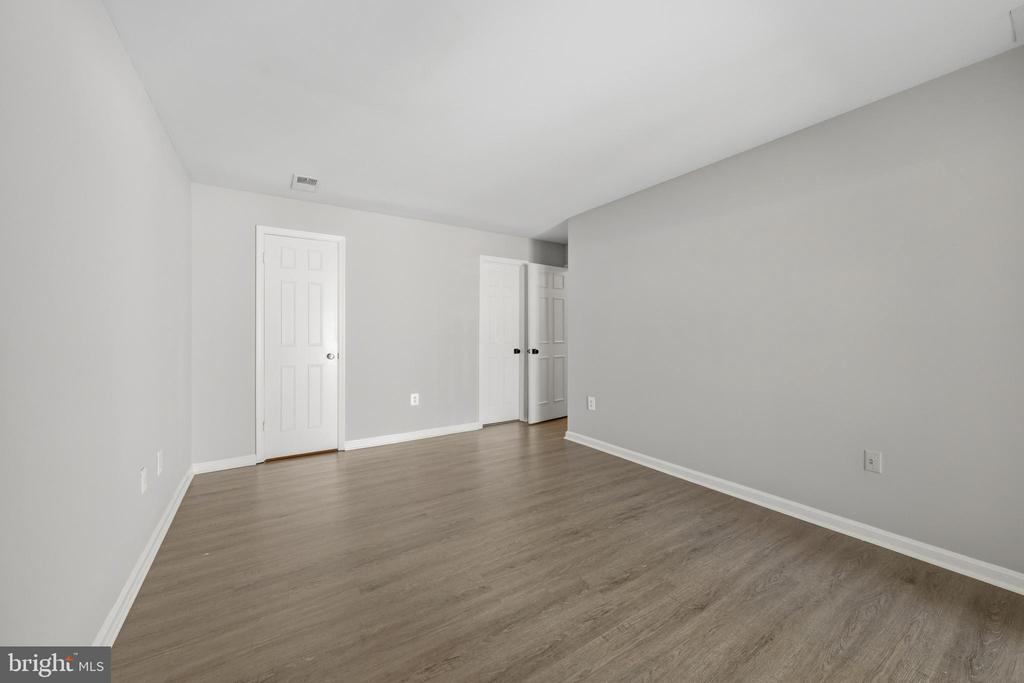 10198 ASHBROOKE COURT Unit: 125
