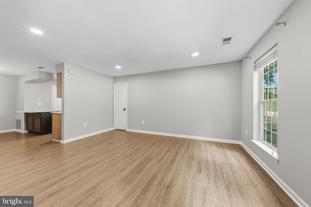 10198 ASHBROOKE COURT Unit: 125