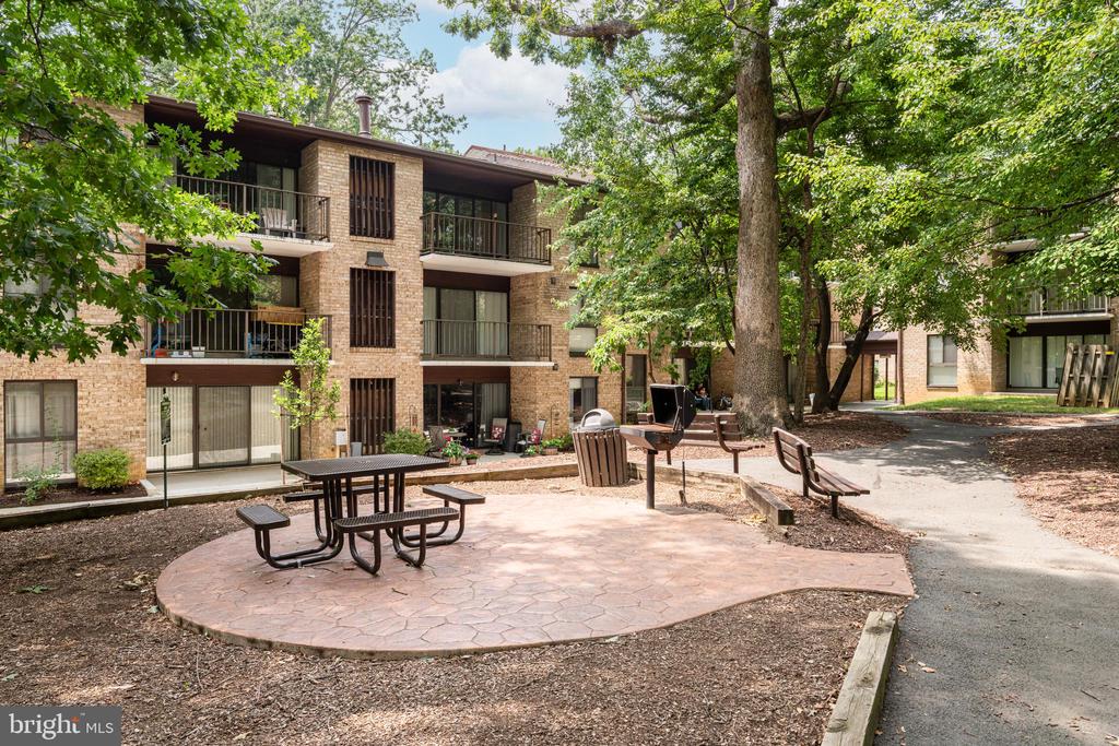 2045 ROYAL FERN COURT Unit: 41/11C