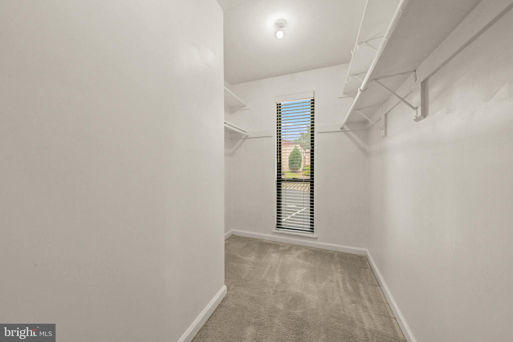2045 ROYAL FERN COURT Unit: 41/11C