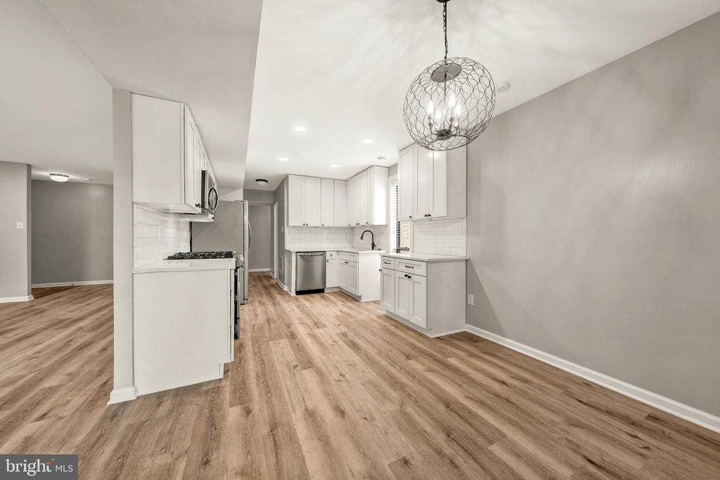 2045 ROYAL FERN COURT Unit: 41/11C
