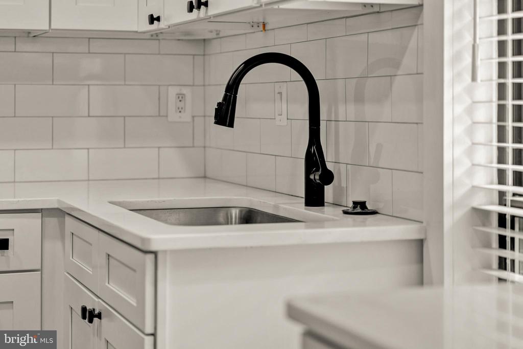 2045 ROYAL FERN COURT Unit: 41/11C