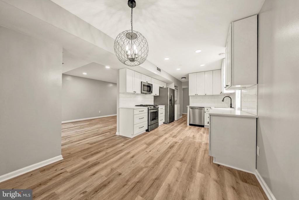 2045 ROYAL FERN COURT Unit: 41/11C