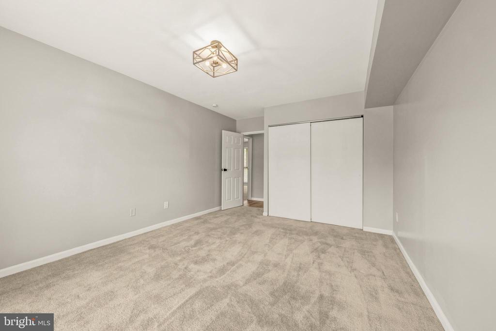 2045 ROYAL FERN COURT Unit: 41/11C