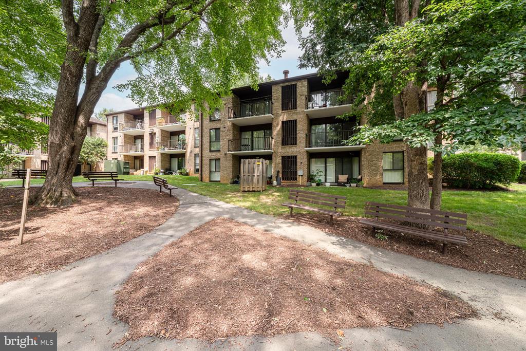2045 ROYAL FERN COURT Unit: 41/11C