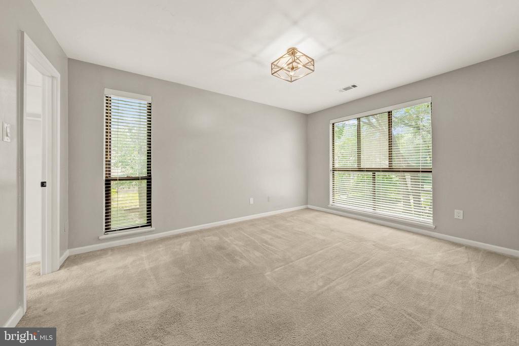 2045 ROYAL FERN COURT Unit: 41/11C