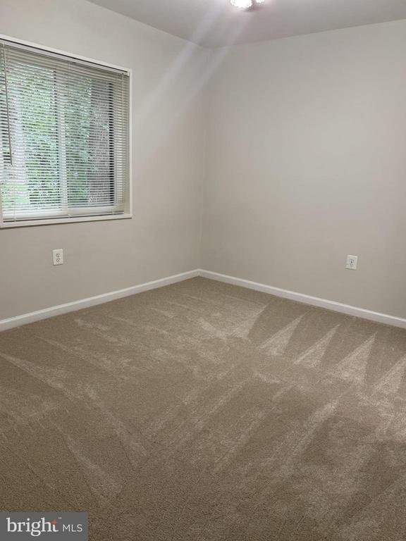 1520 NORTHGATE SQUARE Unit: 11B