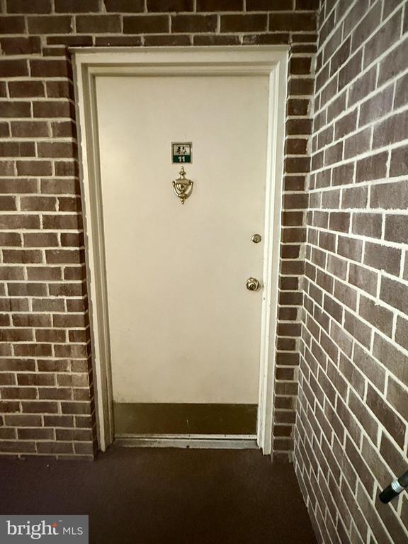 1520 NORTHGATE SQUARE Unit: 11B