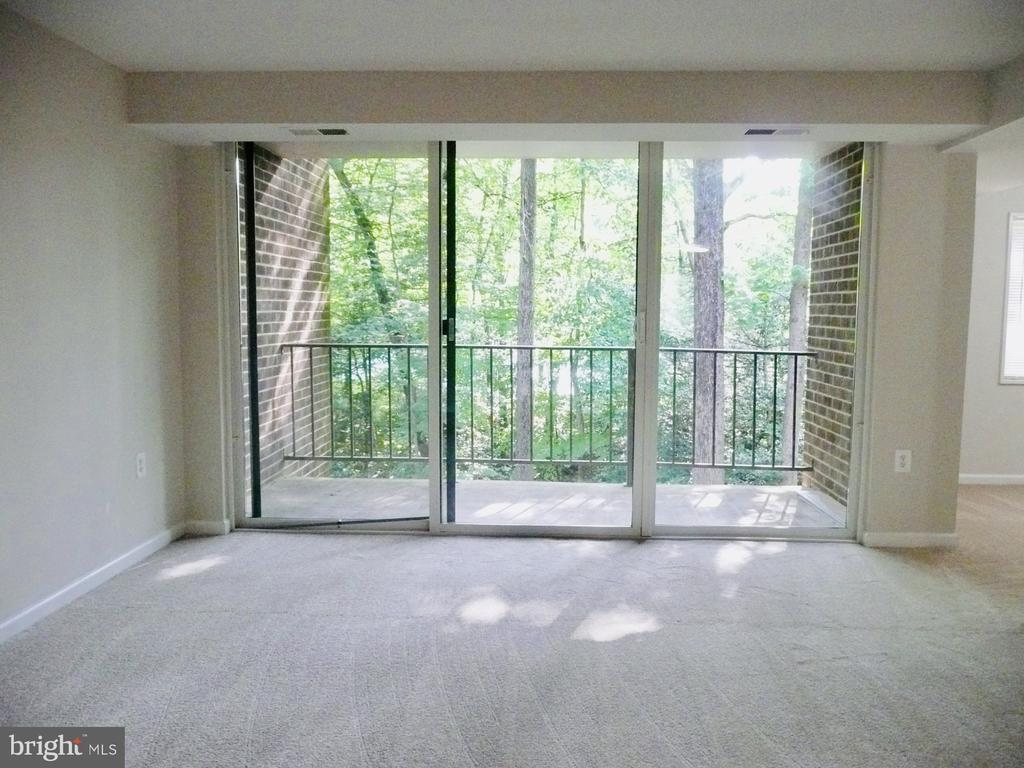 1520 NORTHGATE SQUARE Unit: 11B