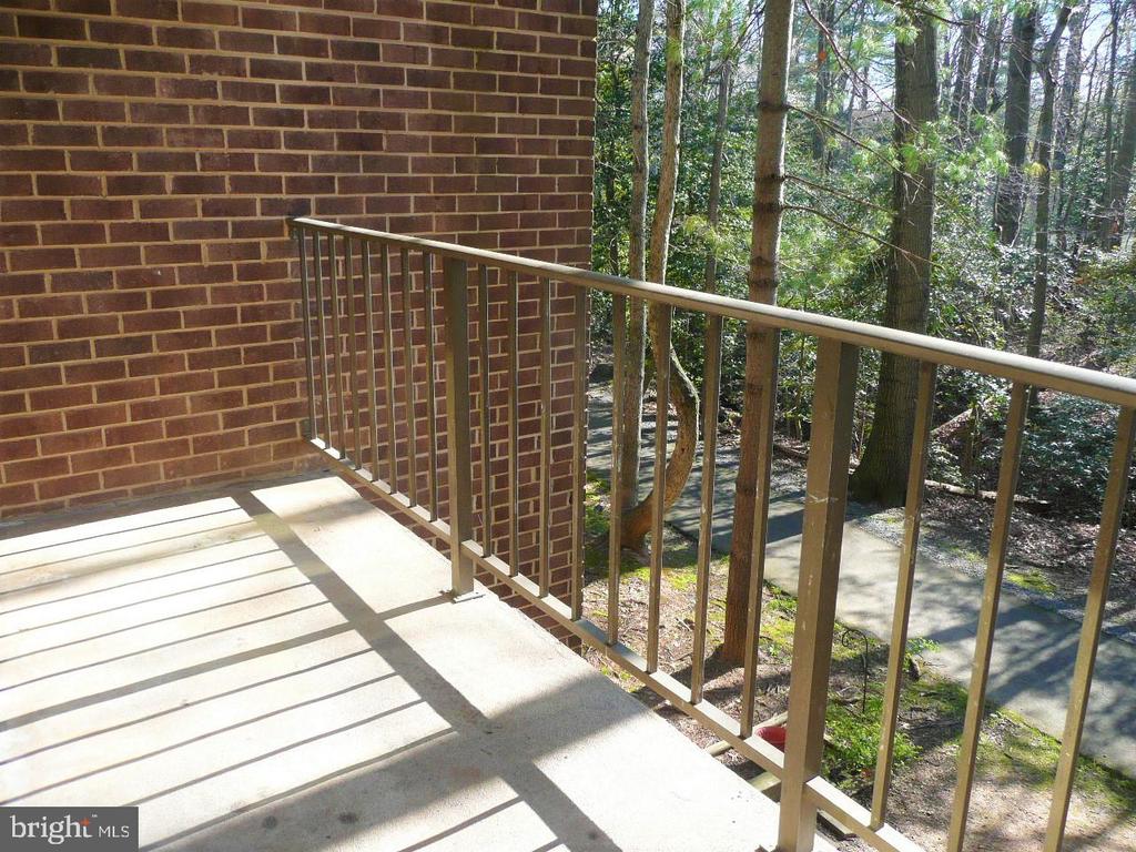 1520 NORTHGATE SQUARE Unit: 11B