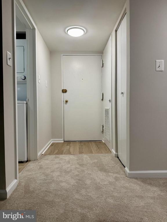 1520 NORTHGATE SQUARE Unit: 11B