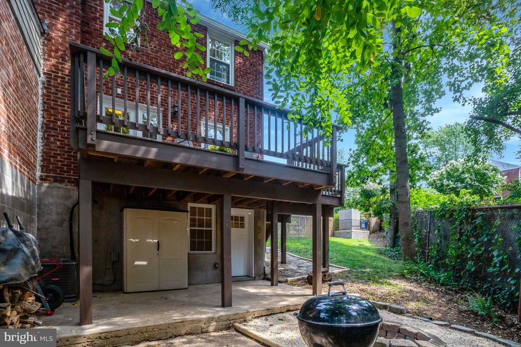5910 EDGEHILL DRIVE