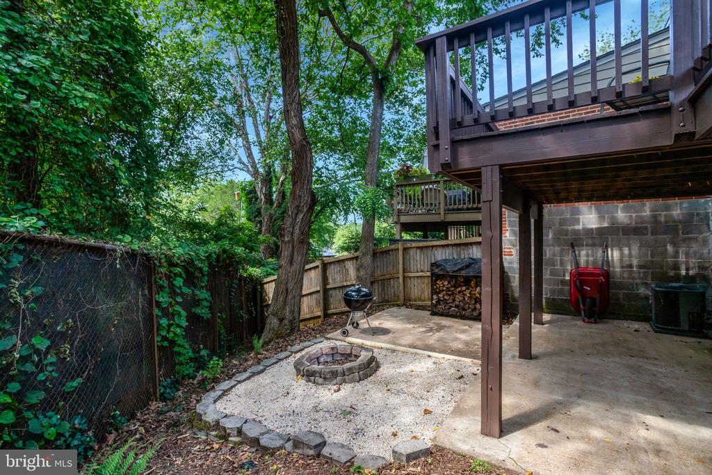 5910 EDGEHILL DRIVE
