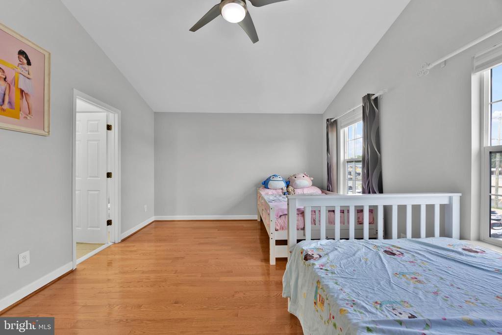 6350 REGAL OAK DRIVE