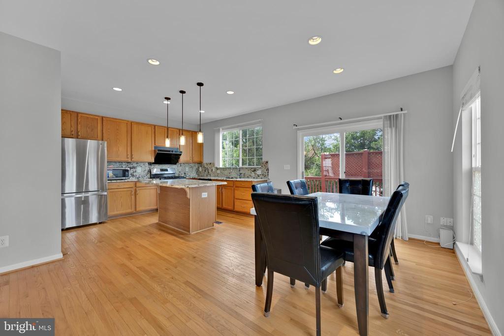6350 REGAL OAK DRIVE