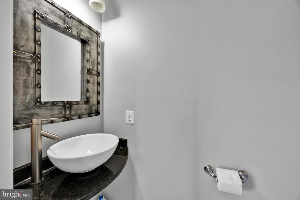 6350 REGAL OAK DRIVE