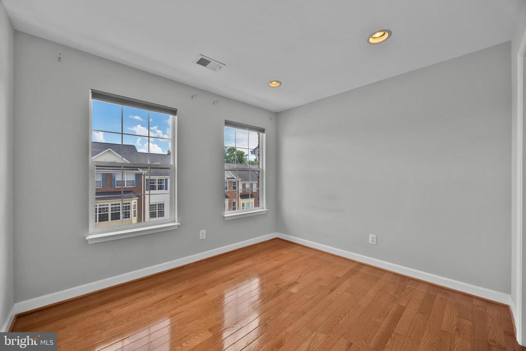 6350 REGAL OAK DRIVE