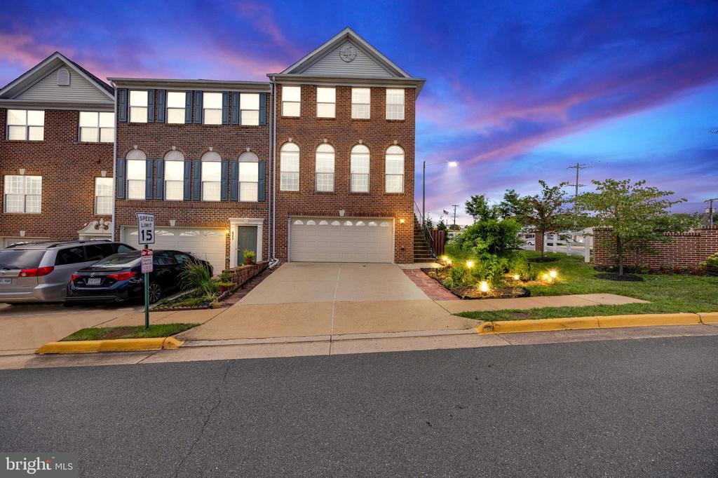 6350 REGAL OAK DRIVE