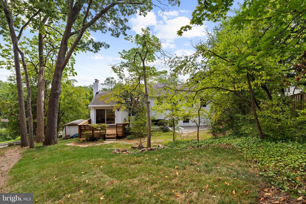 1435 WAGGAMAN CIRCLE