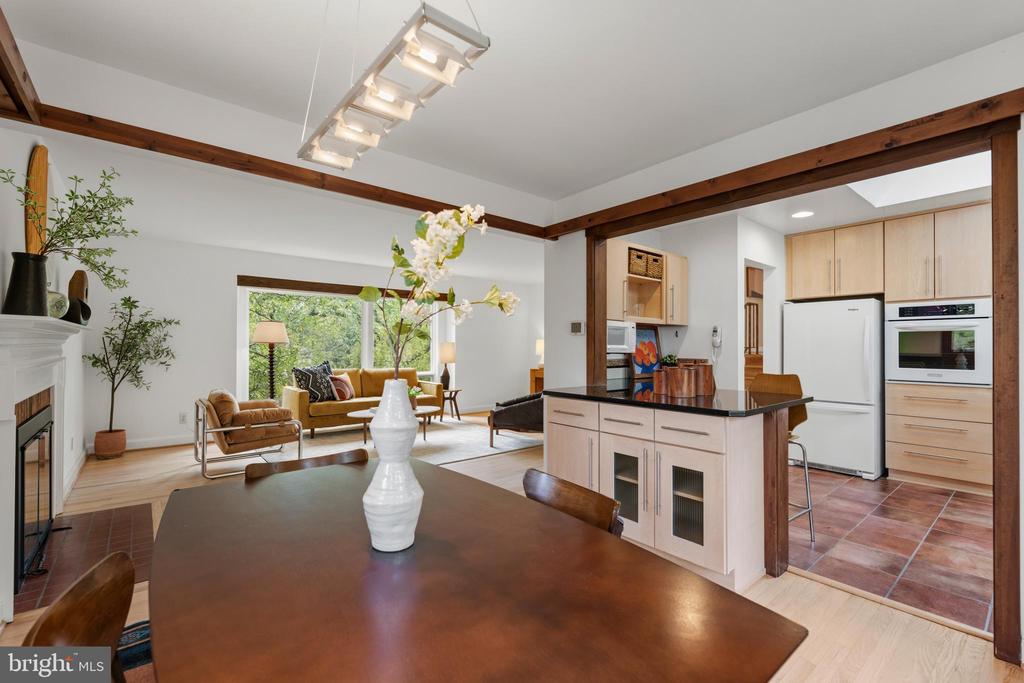 1435 WAGGAMAN CIRCLE