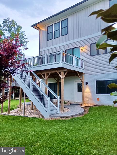 1809 MACARTHUR DRIVE