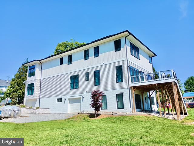 1809 MACARTHUR DRIVE