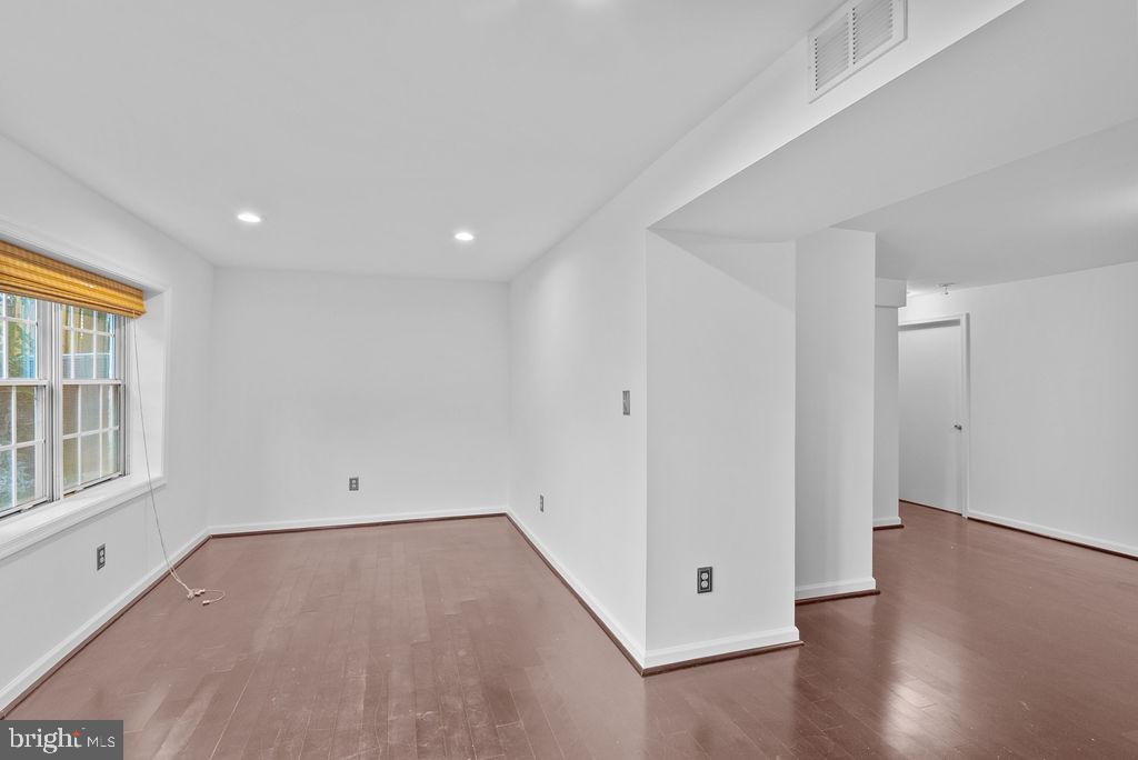 10004 GEORGIAN WOODS COURT