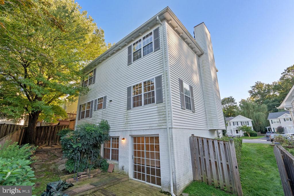 10004 GEORGIAN WOODS COURT