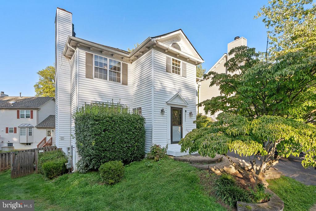 10004 GEORGIAN WOODS COURT