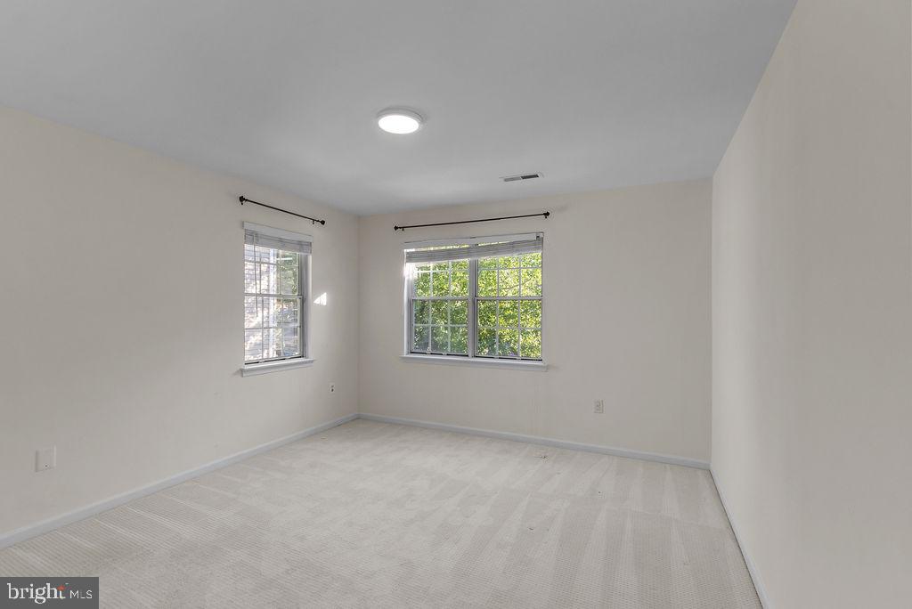 10004 GEORGIAN WOODS COURT